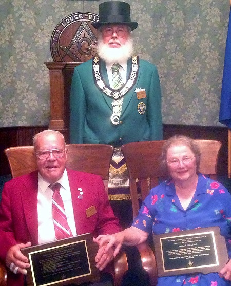Grand Master Doug McFarland wtih Past Grand Master Les and Bettie Spies